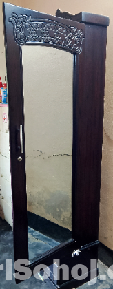 ড্রেসিং টেবিল